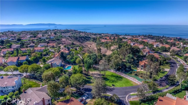 11 Country Lane, Rolling Hills Estates, California 90274, 5 Bedrooms Bedrooms, ,2 BathroomsBathrooms,Residential,Sold,Country Lane,PV17245605 11 Country Lane, Rolling Hills Estates, California 90274, 5 Bedrooms Bedrooms, ,2 BathroomsBathrooms,Residential,Sold,Country Lane,PV17245605