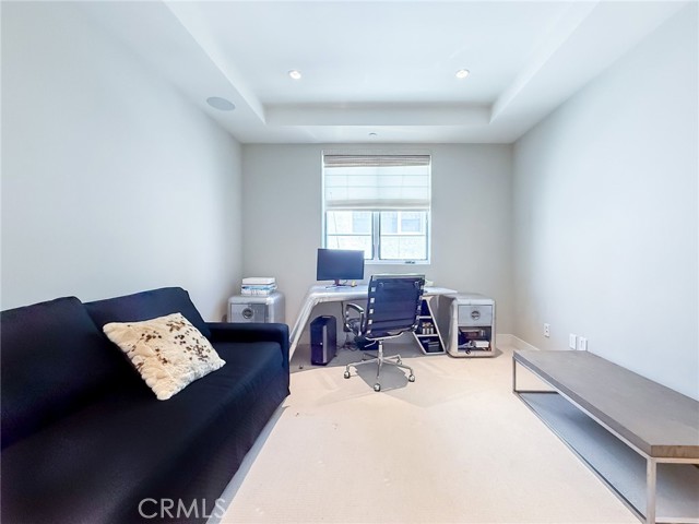 443 N Palm Drive, Beverly Hills CA: https://media.crmls.org/medias/c03b6e99-cbc3-4dd2-80e7-a8cd0e616fb5.jpg