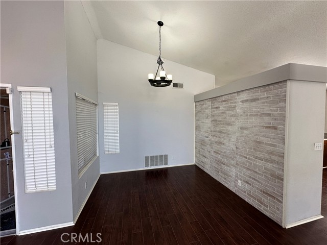 Detail Gallery Image 5 of 25 For 6028 W Avenue J4, Lancaster,  CA 93536 - 4 Beds | 2 Baths