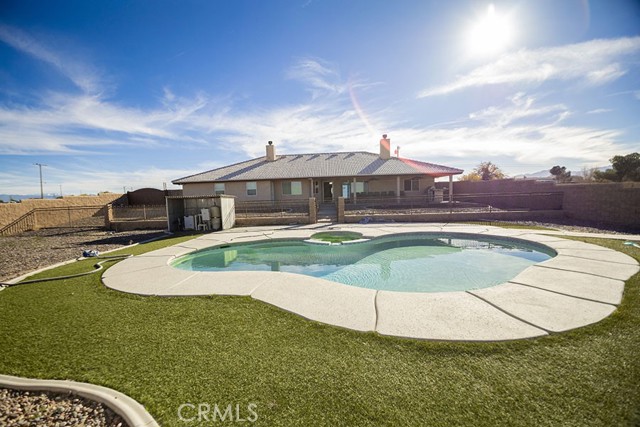 Detail Gallery Image 8 of 48 For 11830 Joshua Dell Rd, Victorville,  CA 92371 - 3 Beds | 2 Baths