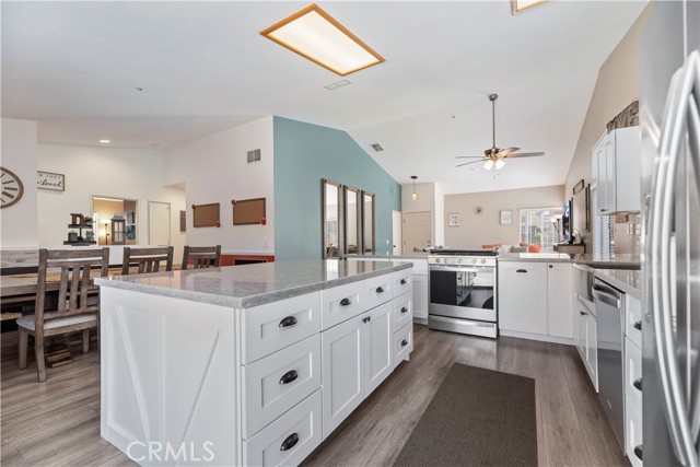 Detail Gallery Image 27 of 40 For 7235 Ayers Rock, Riverside,  CA 92508 - 3 Beds | 2 Baths