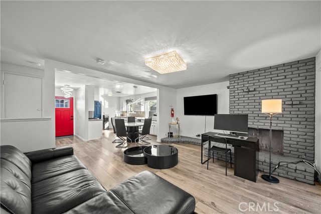 Detail Gallery Image 10 of 33 For 27215 Barada Ave, Saugus,  CA 91350 - 4 Beds | 2 Baths