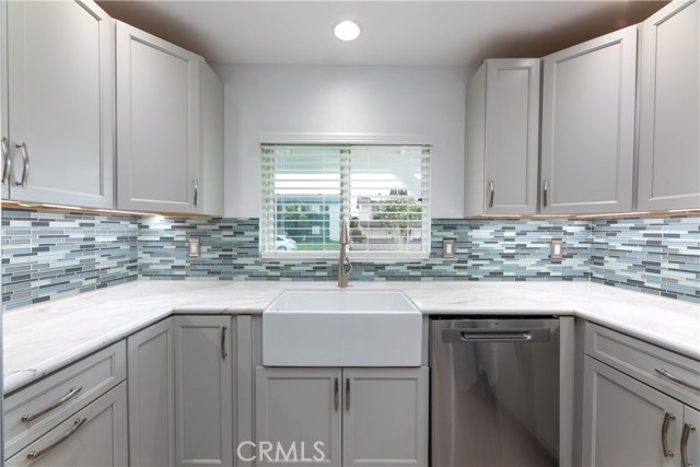 Detail Gallery Image 13 of 48 For 10191 Noel, Cypress,  CA 90630 - 4 Beds | 2/1 Baths