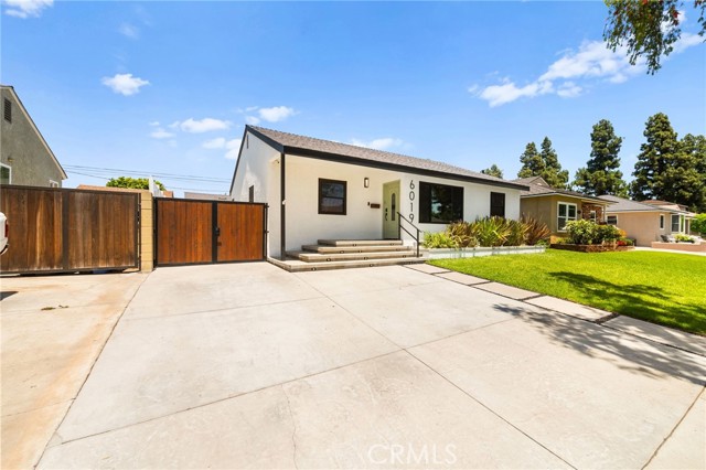 6019 Greentop Street, Lakewood CA: https://media.crmls.org/medias/c03fbdd3-fe61-4317-bfd9-8bc7fad8d895.jpg
