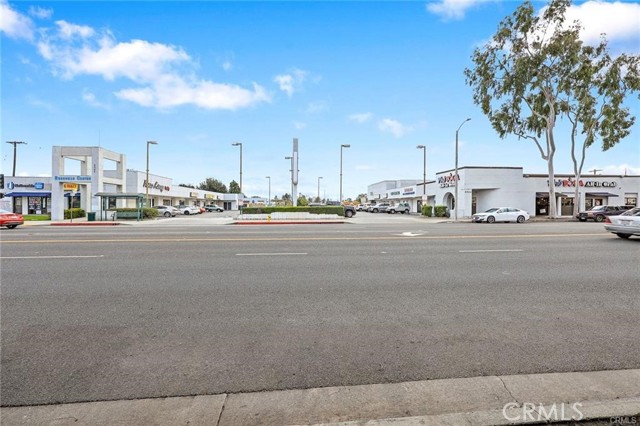 8966 Garvey Avenue, Rosemead, California 91770, ,Commercial Lease,For Rent,8966 Garvey Avenue,CRTR24002440