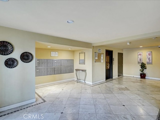 20327 Saticoy Street #202, Winnetka (los Angeles), CA, 91306 20327 Saticoy Street #202, Winnetka (los Angeles), CA, 91306