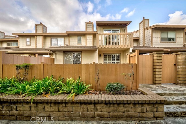 Detail Gallery Image 2 of 44 For 1590 Avenida Selva, Fullerton,  CA 92833 - 3 Beds | 2 Baths