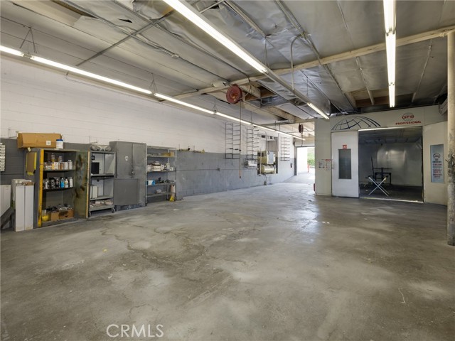 Image 18 of 41 For 713 El Segundo Boulevard