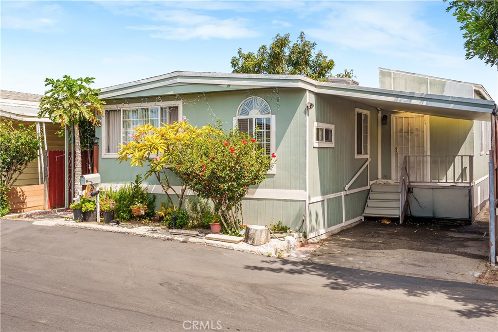 MLS #CV26158704 image #1