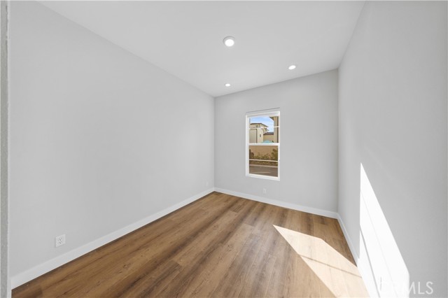 120 Pin Lane, Lake Forest CA: https://media.crmls.org/medias/c04366fb-64ea-4c08-9865-69c23d59bfe9.jpg
