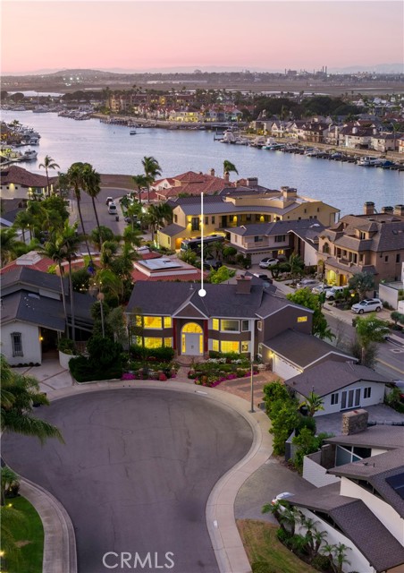 Front Image Thumbnail for CROC25224394