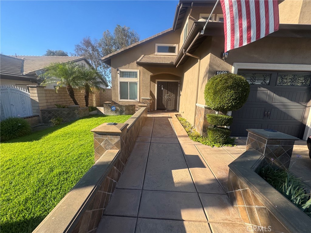 1059 Silvercreek