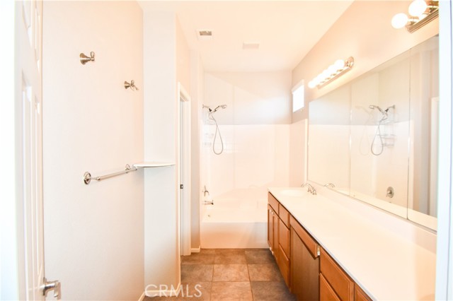 Photo #14: OC24203888 Listing 