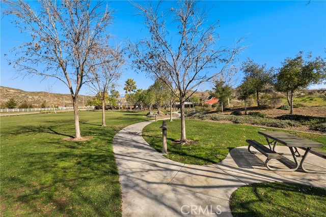 Detail Gallery Image 42 of 56 For 489 Berrybush St, Hemet,  CA 92543 - 3 Beds | 2 Baths
