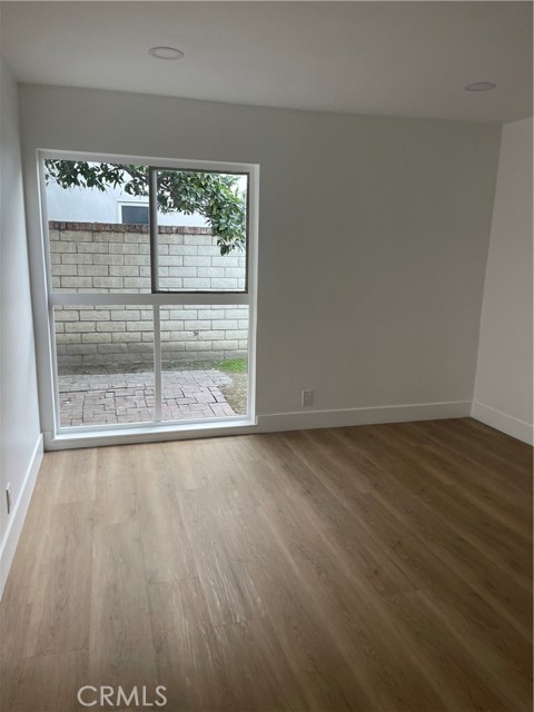 Detail Gallery Image 12 of 14 For 3062 Inverness Dr, Los Alamitos,  CA 90720 - 3 Beds | 2 Baths