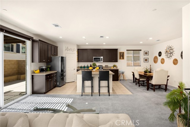 Detail Gallery Image 11 of 40 For 4337 Rima Drive, Fontana,  CA 92336 - 4 Beds | 3/1 Baths