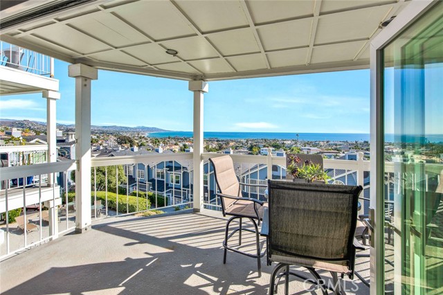 Detail Gallery Image 10 of 33 For 24432 Alta Vista Dr #15,  Dana Point,  CA 92629 - 3 Beds | 3 Baths