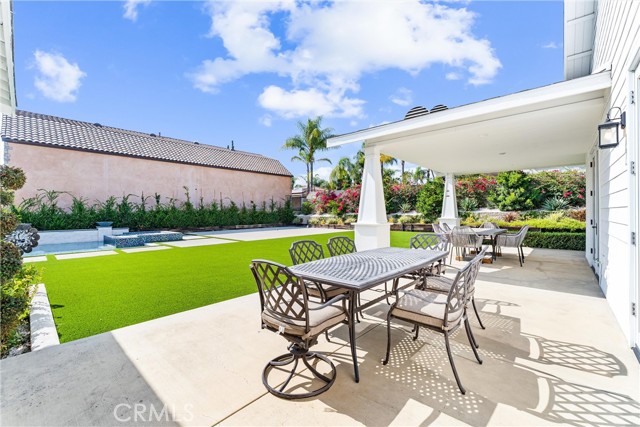 18534 Cobblestone Court, Yorba Linda CA: https://media.crmls.org/medias/c0464211-e7d7-46f7-988d-044c66744671.jpg