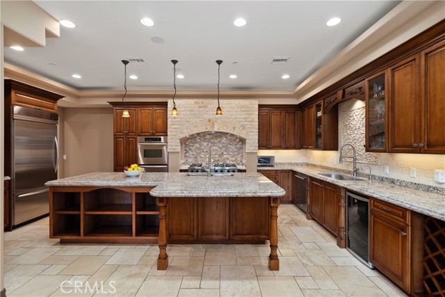 4630 Esparto Street, Woodland Hills CA: https://media.crmls.org/medias/c046cac0-5d0a-436e-9d2c-e4a6e4c095d2.jpg