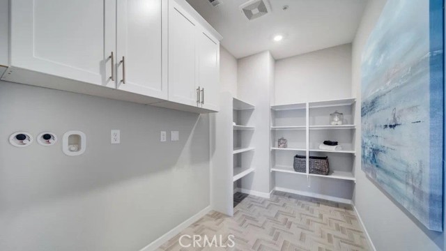 26188 Mission Road, Loma Linda CA: https://media.crmls.org/medias/c047cf8d-0c4d-433c-84d9-dd4cf0f3ac6d.jpg