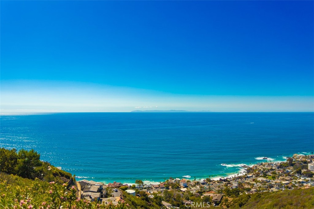 MLS #OC25182388 image #4