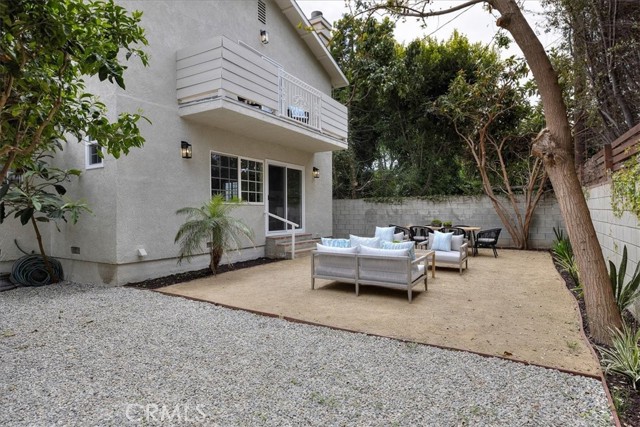 11927 Beatrice Street, Culver City CA: https://media.crmls.org/medias/c048744f-f719-43de-9cd3-d9601b2729d6.jpg