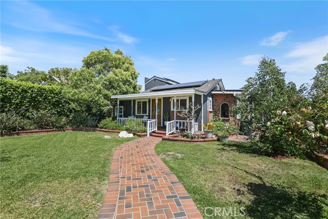 2642 Westminster Place, Costa Mesa CA: https://media.crmls.org/medias/c0495364-69ac-46a4-9da5-253550e39d9f.jpg
