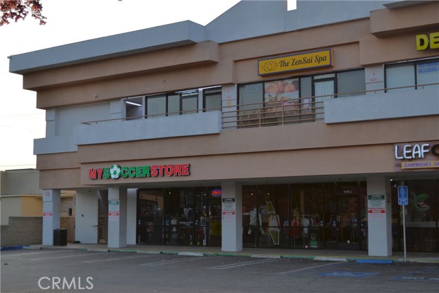 916 W Burbank Boulevard, Burbank, California 91506, ,Commercial Lease,For Rent,916 W Burbank Boulevard,CRSR25070336