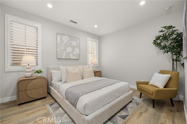 Detail Gallery Image 13 of 47 For 55 Parkdale, Irvine,  CA 92620 - 4 Beds | 4 Baths