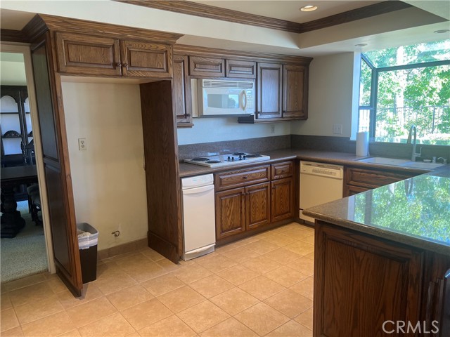 314 Smokeridge Ter, Anaheim Hills CA: https://media.crmls.org/medias/c04a5a59-ba0c-49ef-8454-7a3db6569fbf.jpg