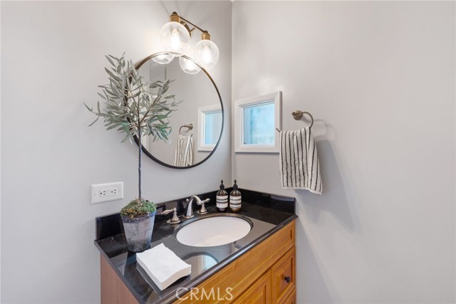 939 North Glendale Avenue, 1 photo 14