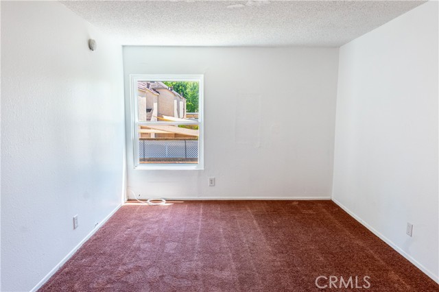 5700 Etiwanda Avenue, Tarzana CA: https://media.crmls.org/medias/c04b1beb-0449-4005-a397-95af5d7b5f31.jpg