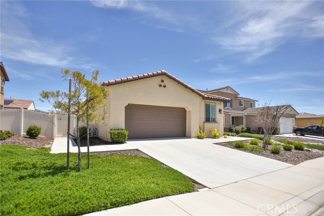 Detail Gallery Image 5 of 41 For 1736 Arcus Ct, Beaumont,  CA 92223 - 4 Beds | 2 Baths