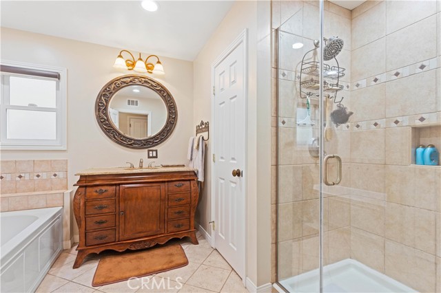 13405 Tiara Street, Valley Glen CA: https://media.crmls.org/medias/c04b7c6e-6e9a-4366-9b46-b3bd834991b7.jpg