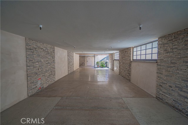 Detail Gallery Image 30 of 31 For 5050 Coldwater Canyon Ave #306,  Sherman Oaks,  CA 91423 - 2 Beds | 2 Baths