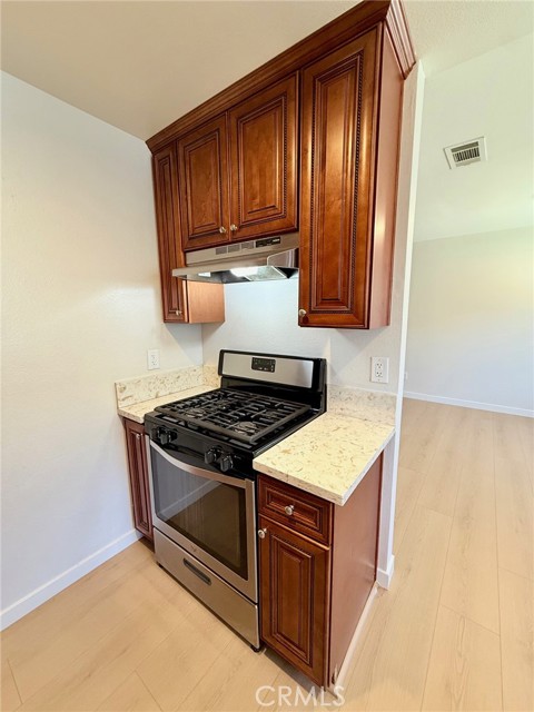 19545 Sherman Way, Reseda CA: https://media.crmls.org/medias/c04c571c-a1ec-4a61-9689-a11c36b903d0.jpg