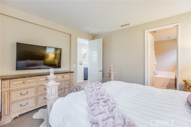 Detail Gallery Image 19 of 55 For 20310 Paseo Los Arcos, Porter Ranch,  CA 91326 - 4 Beds | 3 Baths