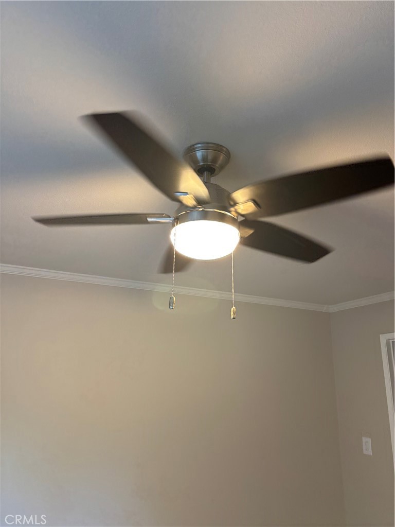 https://media.crmls.org/medias/c04db08a-4924-44b4-9e64-ed2e19eb5171.jpg?preset=X-Large
