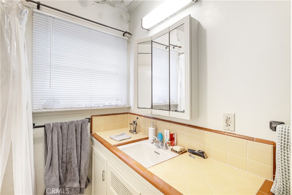 MLS #PW25238426 image #16