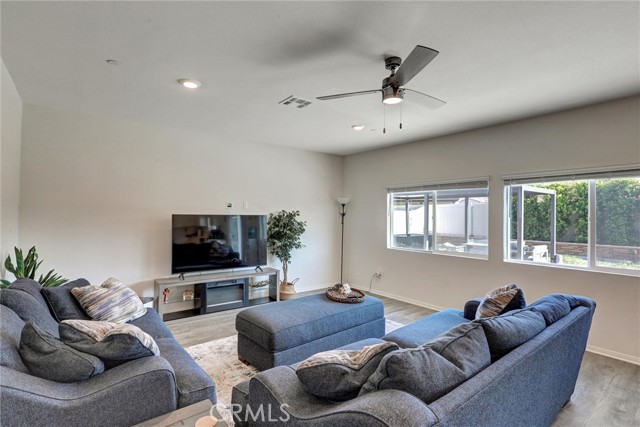 Detail Gallery Image 13 of 38 For 31214 Linden Flower Rd, Winchester,  CA 92596 - 4 Beds | 3/1 Baths