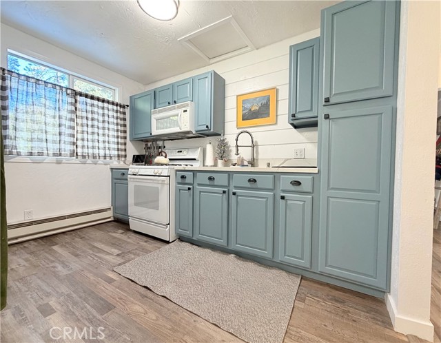 Detail Gallery Image 27 of 51 For 926 Kuffel Canyon, Lake Arrowhead,  CA 92385 - 2 Beds | 1 Baths