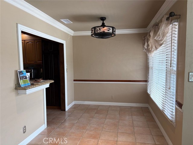 Detail Gallery Image 8 of 31 For 5707 Bigelow St, Lakewood,  CA 90713 - 3 Beds | 2/1 Baths