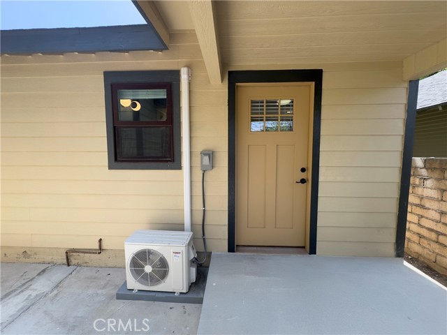 448 Linwood Avenue, Monrovia CA: https://media.crmls.org/medias/c04f9251-9be6-4485-99a0-883c80618fb9.jpg