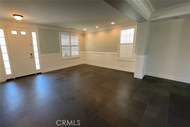 Detail Gallery Image 4 of 34 For 3057 Hawthorne, Perris,  CA 92571 - 4 Beds | 2/1 Baths