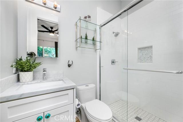 Detail Gallery Image 38 of 64 For 2318 Vista Grande, Vista,  CA 92084 - 5 Beds | 4 Baths