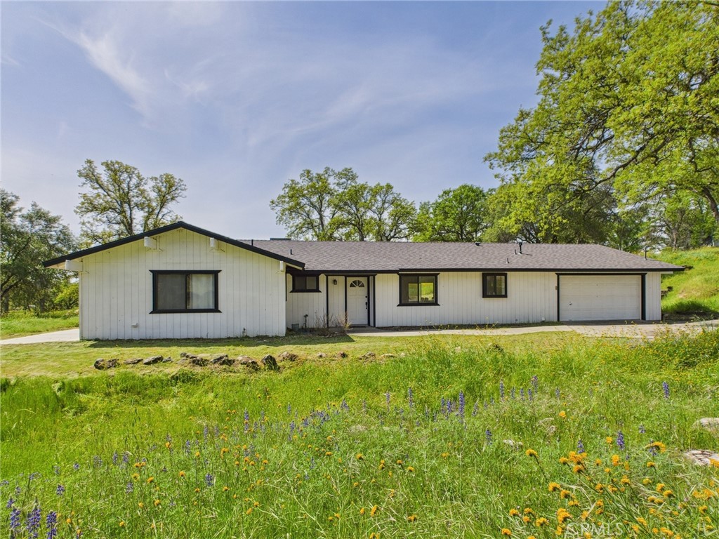 43642 Crystal Cave Circle