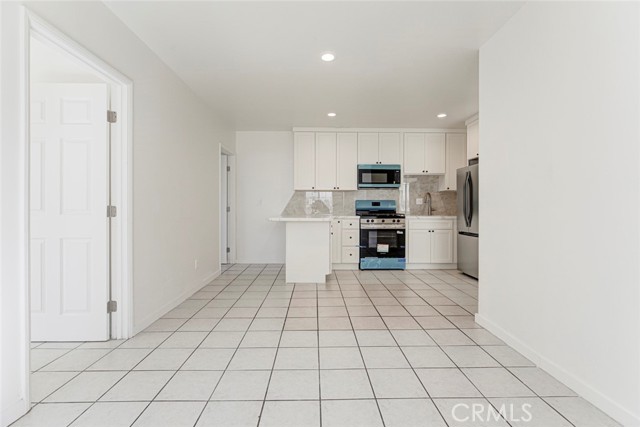 7406 Radford, 2 photo 14