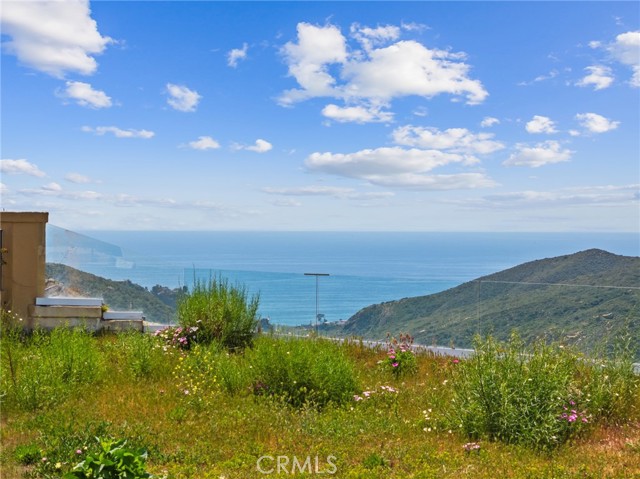 27 Coronado Pointe, Laguna Niguel CA: https://media.crmls.org/medias/c050f393-22ee-4926-a177-02d21f1a5896.jpg