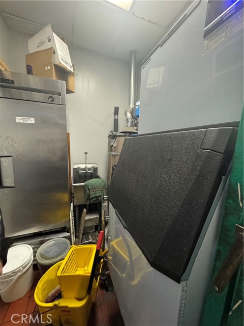  Commercial for Sale in Canyon Country, California