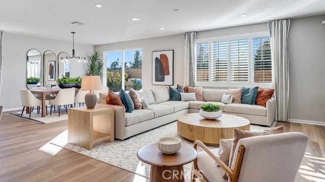 Detail Gallery Image 2 of 25 For 14180 Rollins St, Hesperia,  CA 92345 - 5 Beds | 3/1 Baths